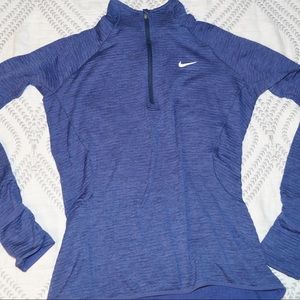 NIKE HALF-ZIP
